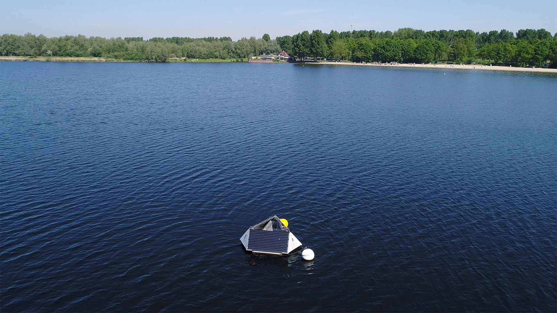 algae control floating device by LG Sonic 