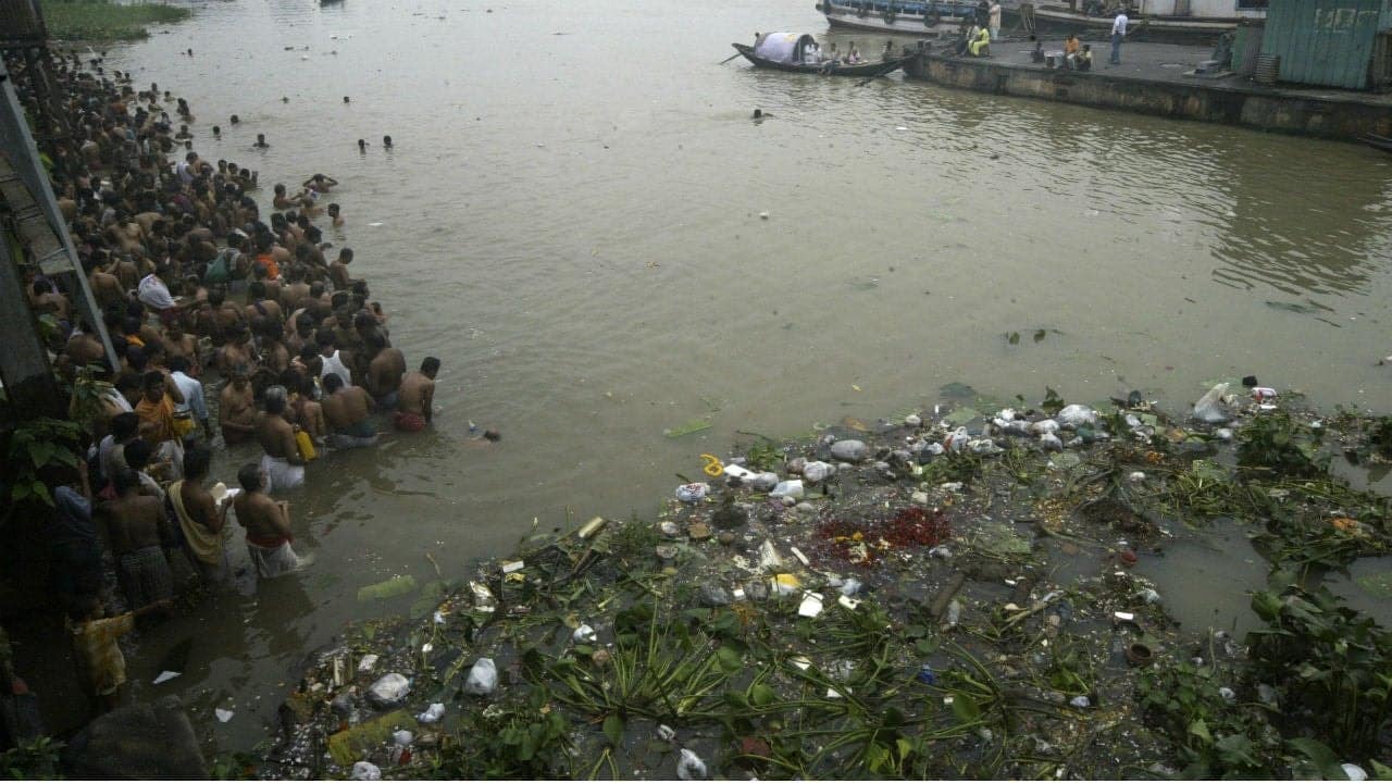 Worshippers in India seen bathing in the most polluted river
